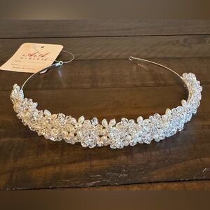NWT - Elegant Crystal and Pearl Tiara/Headband